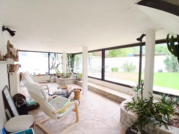 Vente                                                      Maison
                        
                     5 pièces                      126 m2                     à Yerres