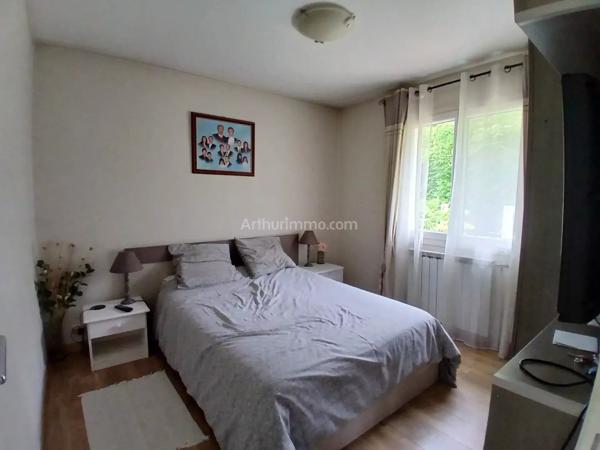 Vente                                                      Maison
                        
                     5 pièces                      126 m2                     à Yerres