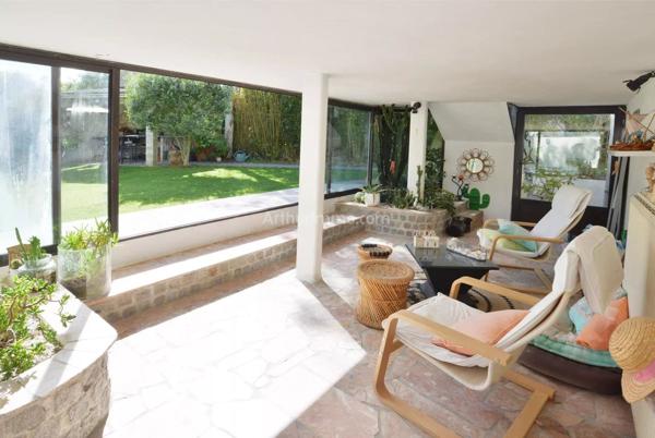 Vente                                                      Maison
                        
                     5 pièces                      126 m2                     à Yerres