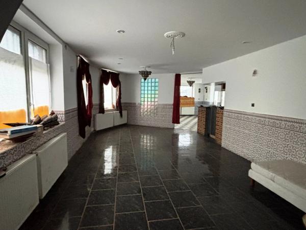 Vente Immeuble 35 pièces 1000 m2 à Avesnes-sur-Helpe