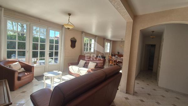 Maison Brie Comte Robert 6 pièce(s) 120 m2