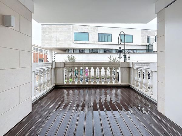 Appartement Neuf d'Exception à Puteaux - 3 Pièces Lumineux avec Balcon et Parking