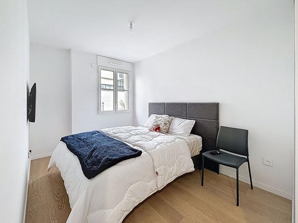 Appartement Neuf d'Exception à Puteaux - 3 Pièces Lumineux avec Balcon et Parking