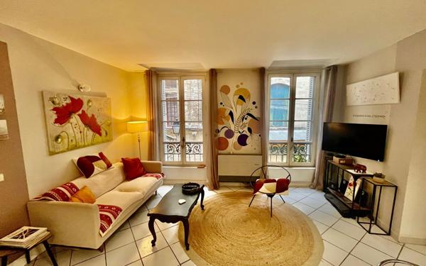 Appartement à vendre    3 pièces •  Uzès