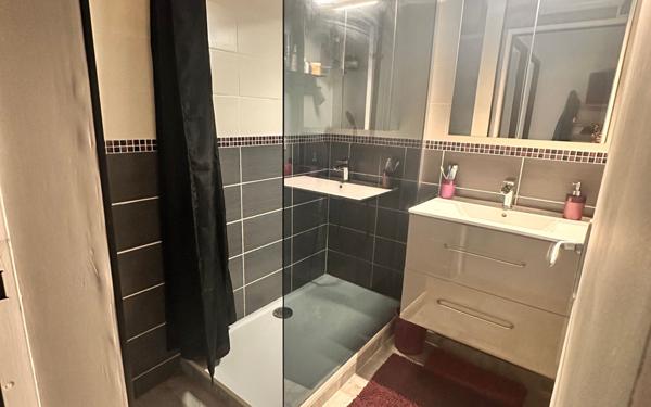 Appartement à vendre    3 pièces • 65,81 m2 Nîmes