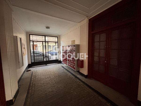 GARIBALDI / RER C - 2 PIÈCES - 25,02 M² - CAVE