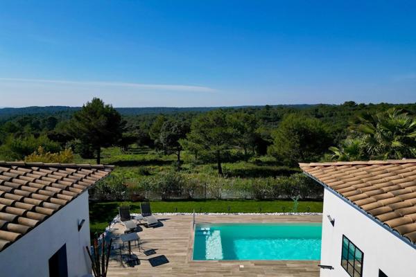 Vente Villa de luxe Nîmes 5 Pièces 168 m²