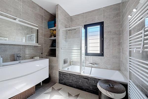 Vente Villa de luxe Nîmes 5 Pièces 168 m²