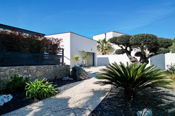 Vente Villa de luxe Nîmes 5 Pièces 168 m²
