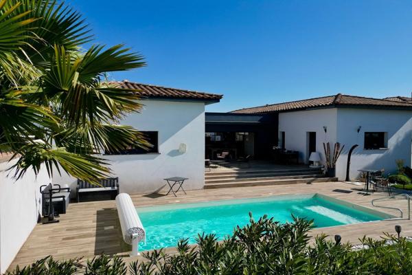 Vente Villa de luxe Nîmes 5 Pièces 168 m²