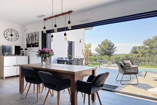 Vente Villa de luxe Nîmes 5 Pièces 168 m²