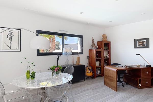 Vente Villa de luxe Nîmes 5 Pièces 168 m²