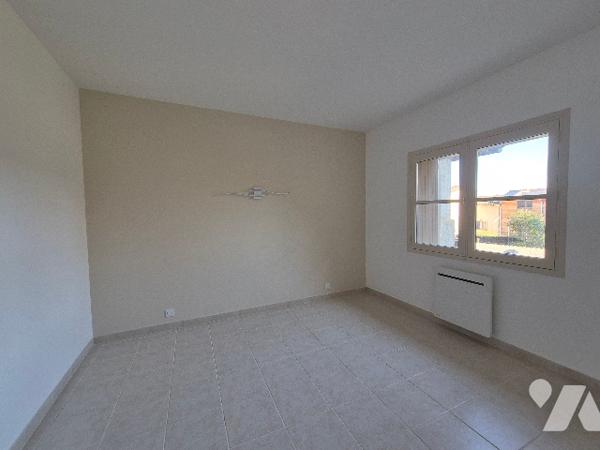 Cologne (32430) Maison de village T4 de 100m² avec petit jardin.