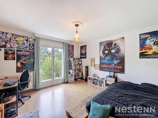 A vendre Maison de 206 m² habitable de plain pied avec piscine, garage et parc arboré