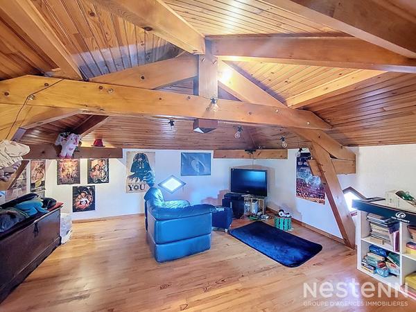 A vendre Maison de 206 m² habitable de plain pied avec piscine, garage et parc arboré