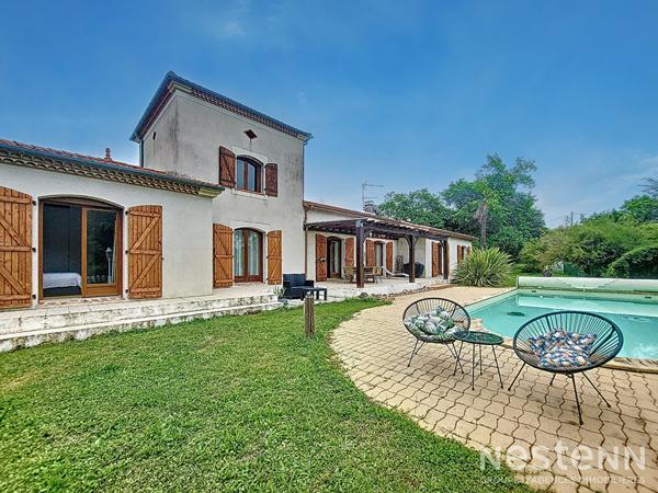A vendre Maison de 206 m² habitable de plain pied avec piscine, garage et parc arboré