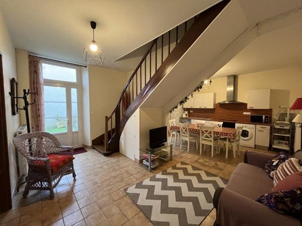 Immeuble à vendre |  Jonzac |  146 m²