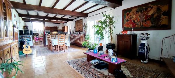 MAISON DE 273 M² AVEC PIECE INDEPENDANTE,GARAGE ET TERRAIN SANS VIS A VIS AU CALME
