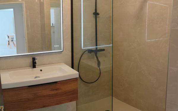 Appartement à louer    2 pièces •  Cagnes-sur-Mer