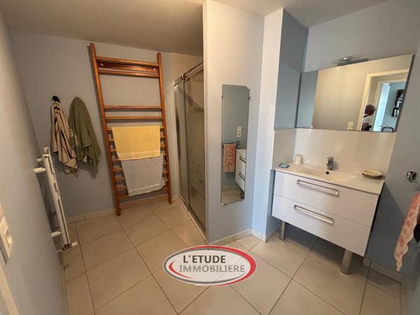 CARQUEFOU – Appartement T4 avec grand balcon, garage, cave et stationnement privatif