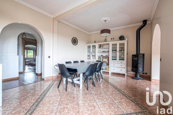 House for sale 8 rooms 142 m² Montévrain