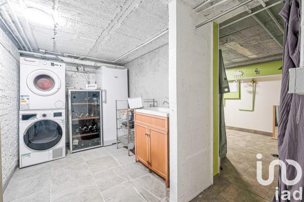 House for sale 8 rooms 142 m² Montévrain