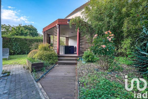 House for sale 8 rooms 142 m² Montévrain