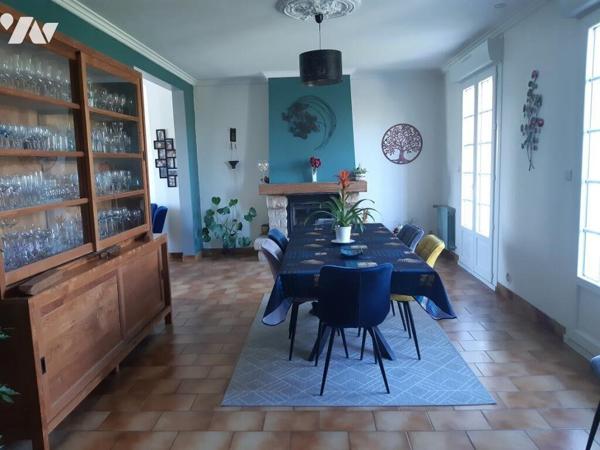 Maison à vendre à GUERLEDAN (22530), Côtes d'Armor (22), située sur la commune de Mûr-de-Bretag...