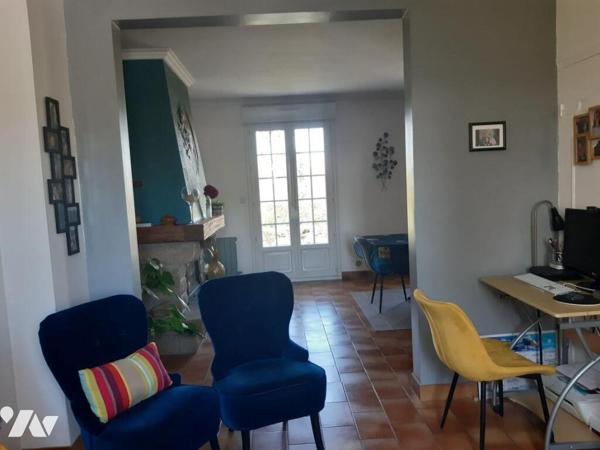 Maison à vendre à GUERLEDAN (22530), Côtes d'Armor (22), située sur la commune de Mûr-de-Bretag...