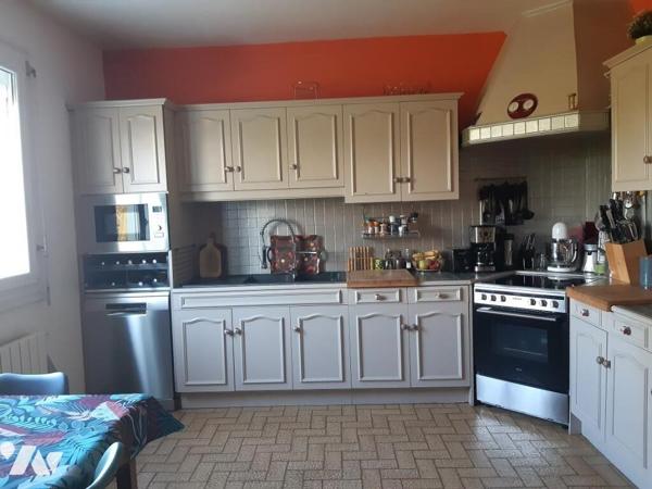 Maison à vendre à GUERLEDAN (22530), Côtes d'Armor (22), située sur la commune de Mûr-de-Bretag...