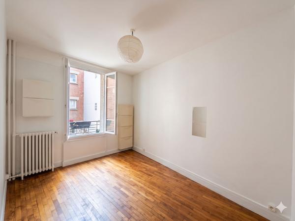 Studio 25 m² - Montreuil limite Vincennes (Quartier Carnot)