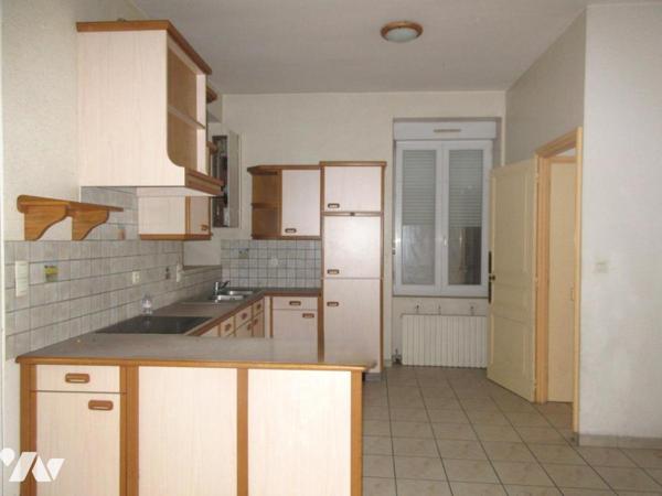 MAISON DE VILLE 4 CHAMBBRES