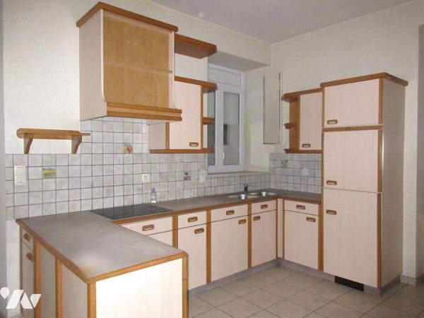 MAISON DE VILLE 4 CHAMBBRES