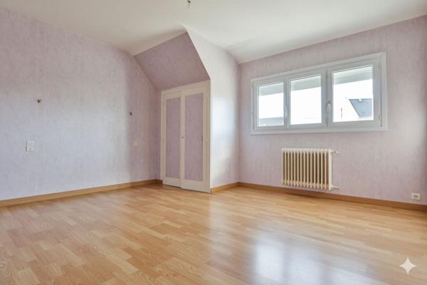 Maison familiale au coeur du bourg de l'Immaculée, Saint-Nazaire - Garage et jardin