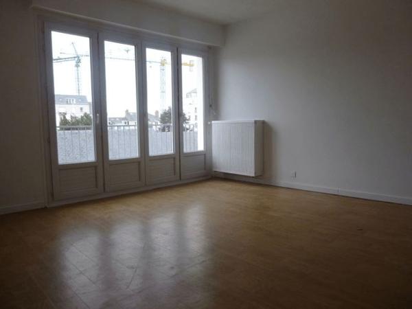 Location Appartement 2 pièces 56.6 m² - 10 RUE DES COUCOUS Nantes 44300