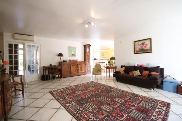 Bouffémont (95570) A vendre à Bouffémont, maison, 222 m2, 9 chambres, terrain 734 m2