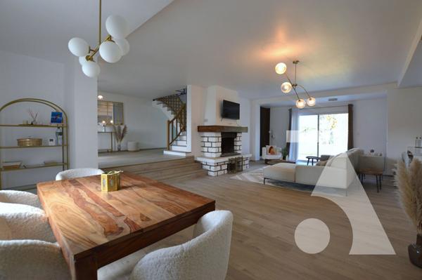 Maison 5 pièces 177.51 m2