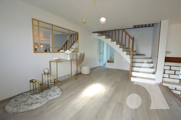 Maison 5 pièces 177.51 m2