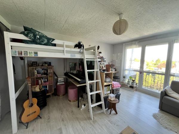 Appartement à louer 530 € CC Tours 1 pièce 32 m² DPE D