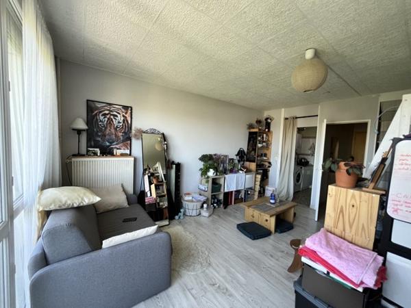 Appartement à louer 530 € CC Tours 1 pièce 32 m² DPE D