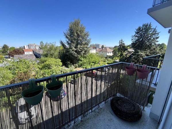 Appartement à louer 530 € CC Tours 1 pièce 32 m² DPE D