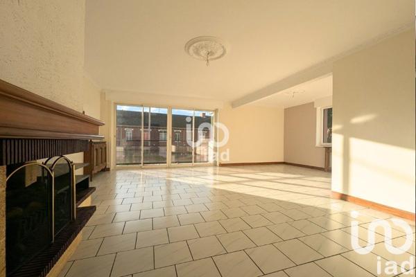 Appartement 5 pièces de 121 m² à Lens (62300)