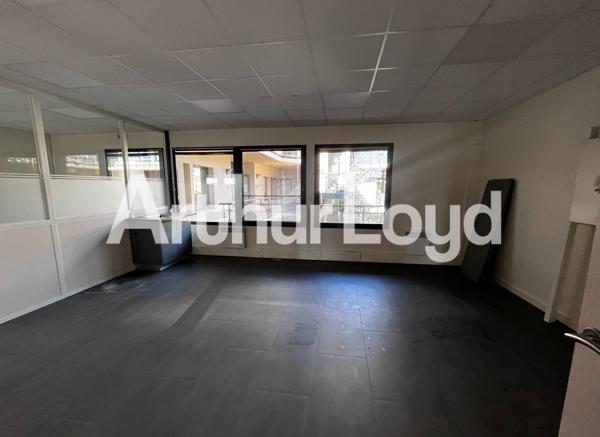 Plateau bureaux - Parc Athéna - Saint Contest