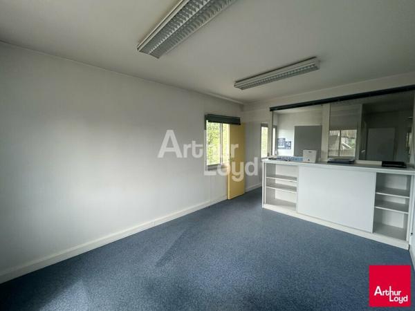 CESSON SEVIGNE - BUREAUX A LOUER - ENVIRONNEMENT DYNAMIQUE