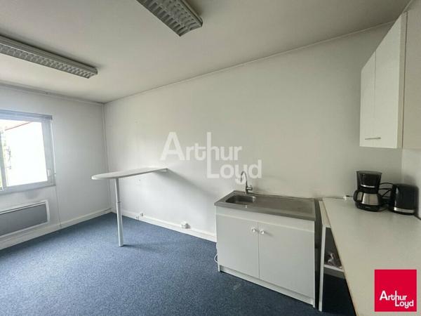 CESSON SEVIGNE - BUREAUX A LOUER - ENVIRONNEMENT DYNAMIQUE