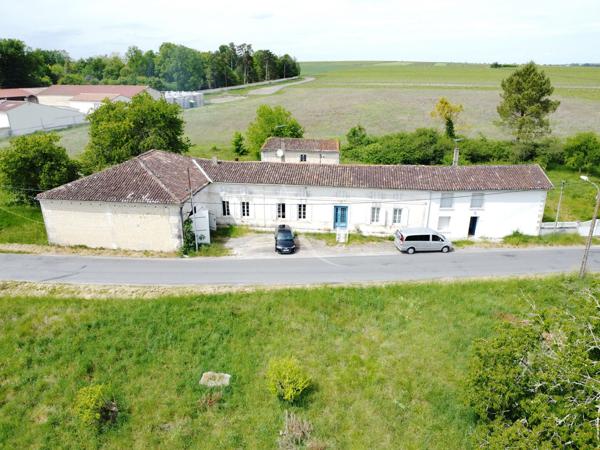 Maison Salles D'Angles 6 pièce(s) 1400 m2