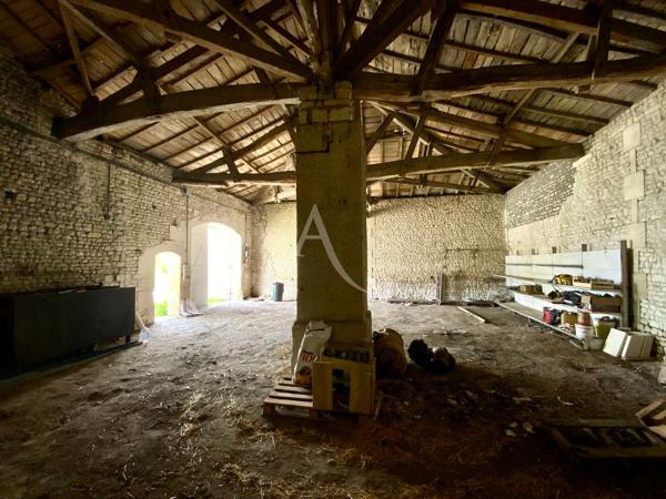 Maison Salles D'Angles 6 pièce(s) 1400 m2