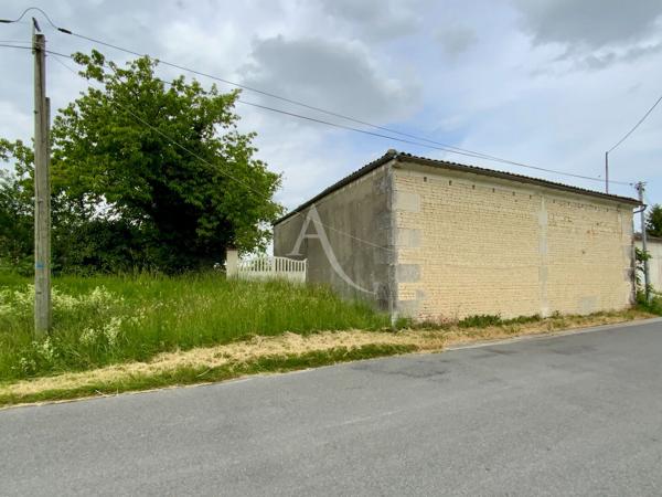 Maison Salles D'Angles 6 pièce(s) 1400 m2