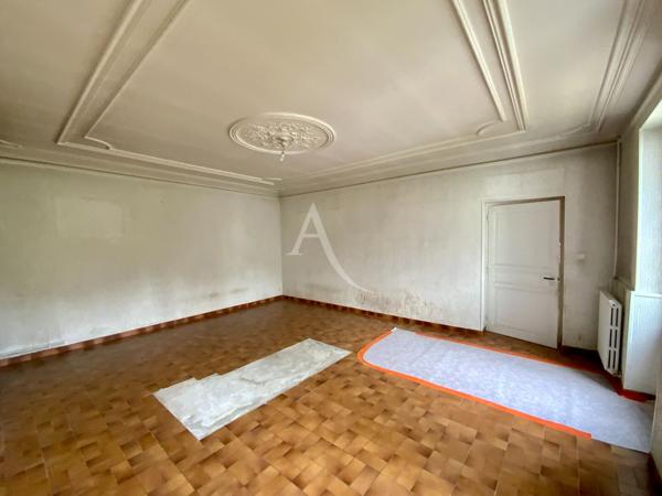 Maison Salles D'Angles 6 pièce(s) 1400 m2