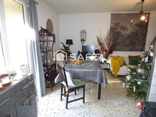 Immeuble 3 Appartements terrasses et garage.